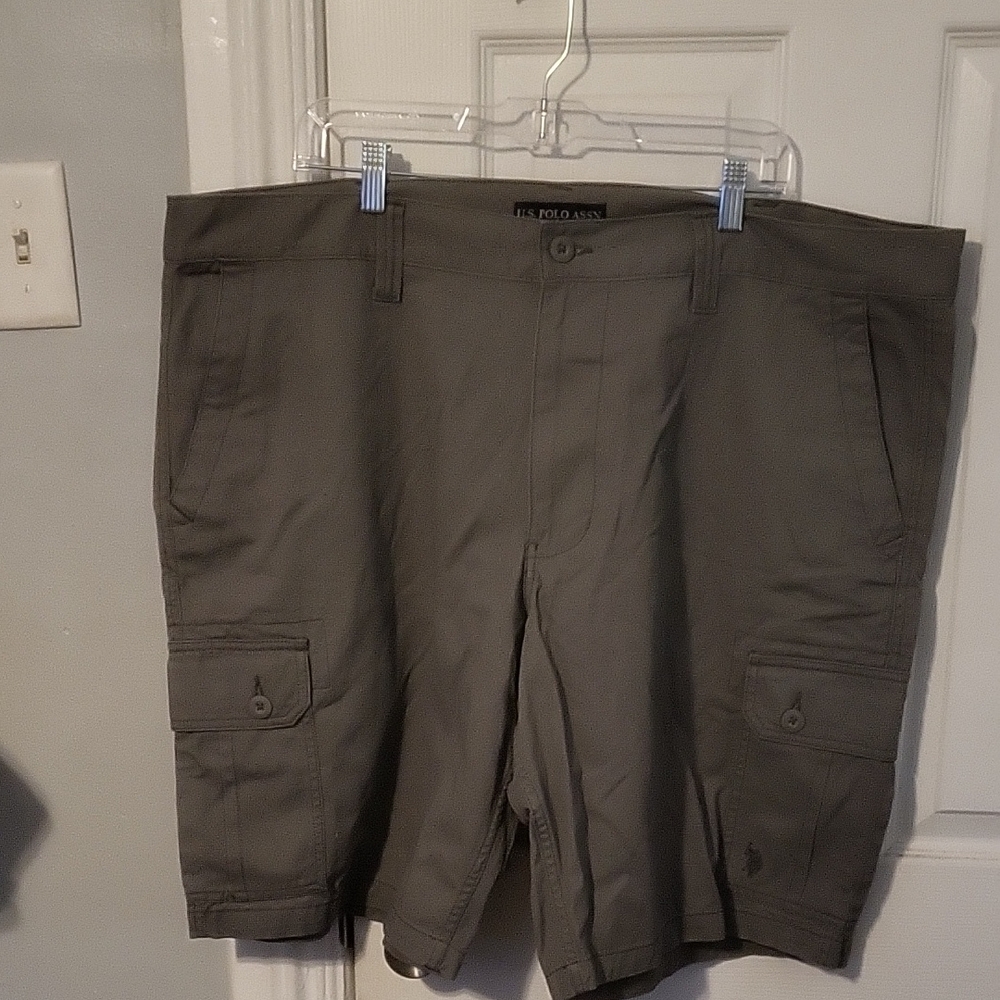 U.S. Polo Assn. Gray Cargo Shorts Casual Style 44x11